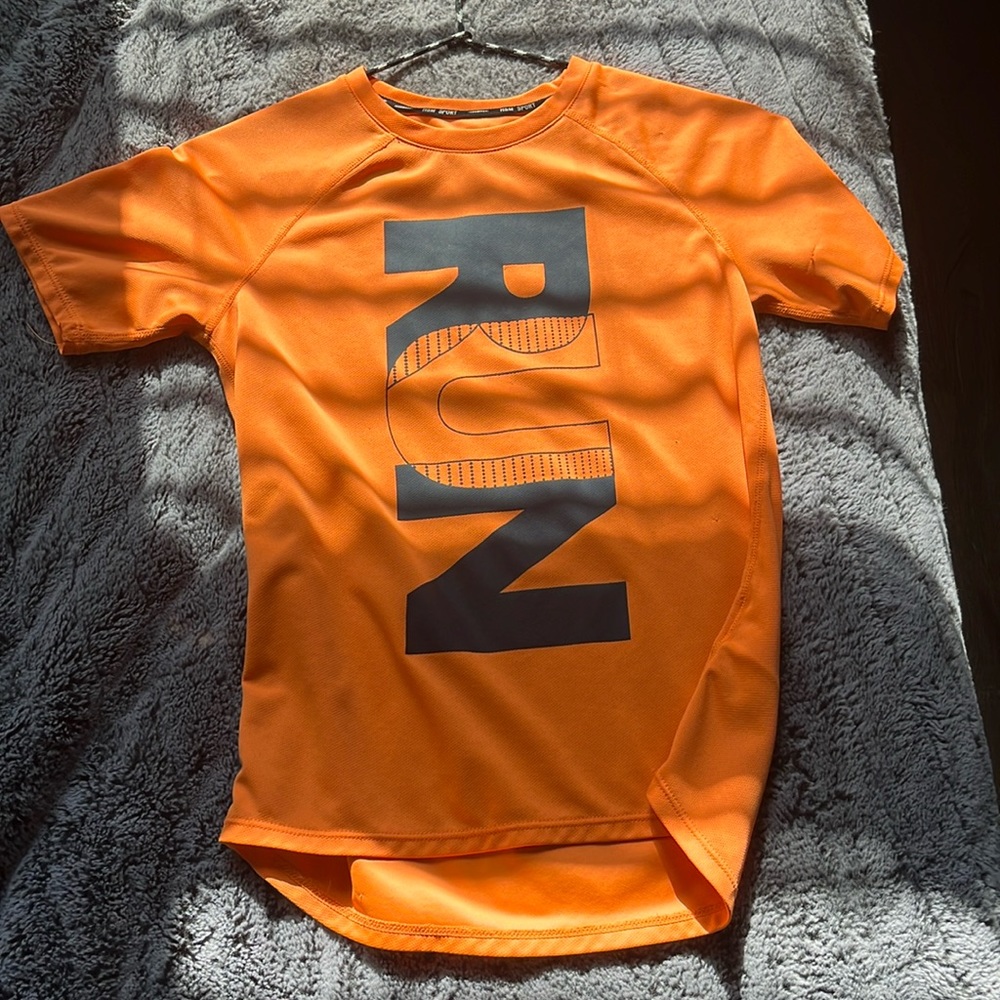 Run graphic tshirt handm
